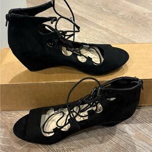 Bar III Black Lace-Up Wedges size 9 GUC